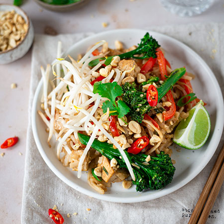 Vegan Pad Thai with tofu, broccoli & lime